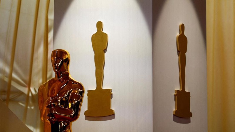 Suasana persiapan jelang Academy Awards ke-96 atau Oscars 2024 di Dolby Theatre, Los Angeles, California, Amerika Serikat, Sabtu (9/3/2024). (REUTERS/Maye-E Wong)