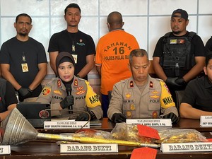 Pencuri 2,6 Kilogram Hiasan Emas di Kubah Masjid Buru Maluku Ditangkap