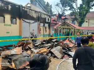 4 Ruangan RSUD Dunda Limboto Gorontalo Terbakar, Pasien Dievakuasi