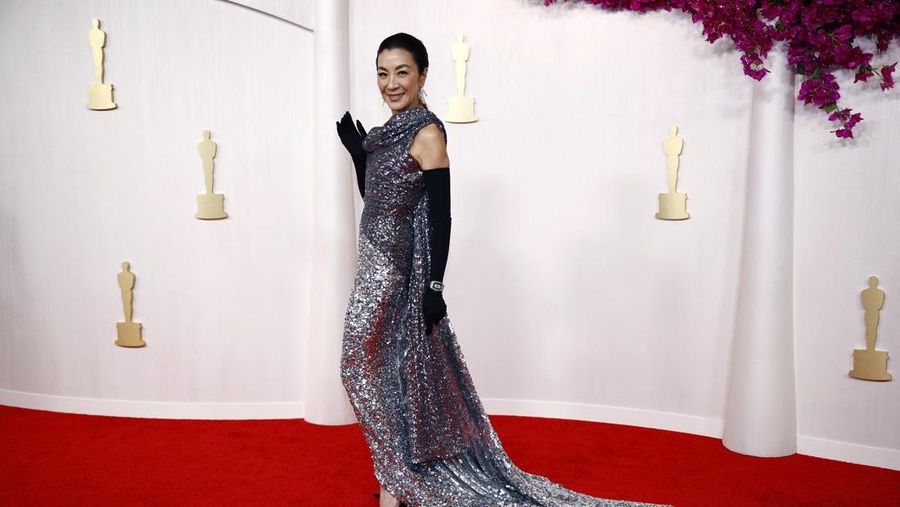 Emma Stone tiba di Oscar pada Minggu, 10 Maret 2024, di Teater Dolby di Los Angeles. (Photo by Jordan Strauss/Invision/AP)
