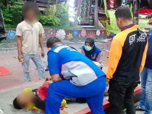 Truk Muat Baja Tabrak SPBU di Surabaya, Sopir Terluka
