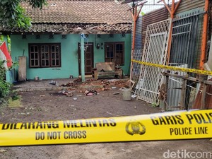 Penampakan Lokasi Ledakan Mercon di Pandak Bantul, Garis Polisi Masih Terpasang