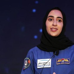 NASA Kembangkan Hijab Khusus Astronaut