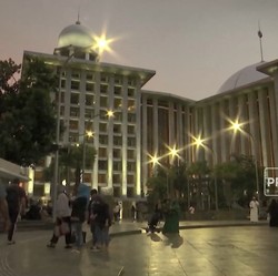 Video: Hikmah & Manfaat Menjalankan Ibadah Puasa