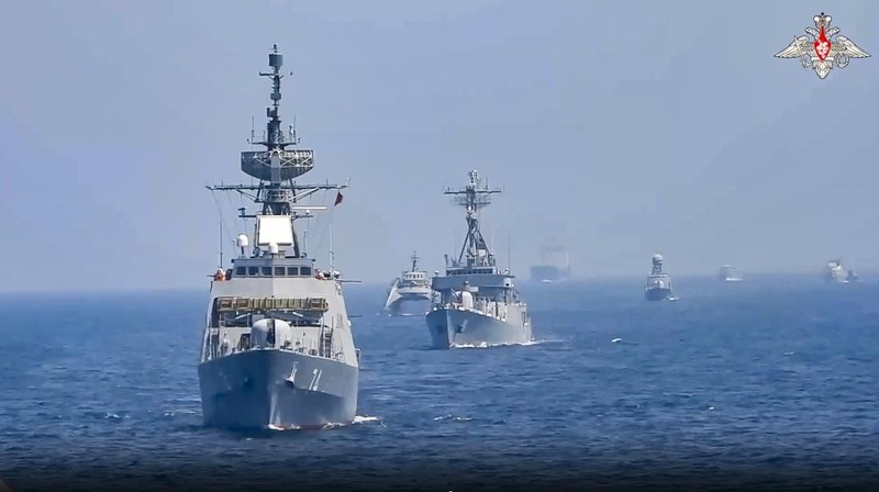 Iran akan memulai latihan angkatan laut gabungan dengan Rusia dan China di bagian utara Samudera Hindia, kata media pemerintah Selasa (12/3). (Iranian Army via AP)