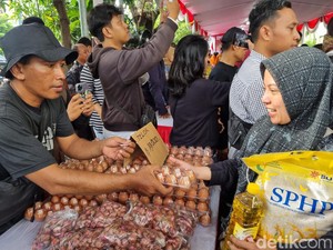 Sambut Imlek dan Ramadan, Pasar Murah Surabaya Hadir di 31 Kecamatan