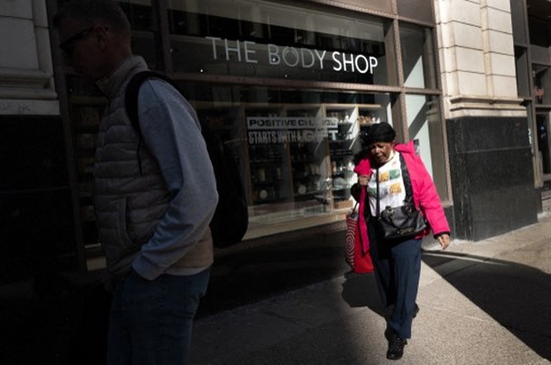 Perusahaan kosmetika ternama di dunia, The Body Shop bangkrut dan menutup ratusan tokonya d Amerika Serikat dan Kanada. Operasional perusahaan tertekan inflasi. (Getty Images via AFP/SCOTT OLSON) Perusahaan kosmetika ternama di dunia, The Body Shop bangkrut dan menutup ratusan tokonya d Amerika Serikat dan Kanada. Operasional perusahaan tertekan inflasi. (Getty Images via AFP/SCOTT OLSON)