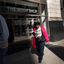 Ini Sosok Pemilik The Body Shop, Raksasa Kosmetik yang Bangkrut