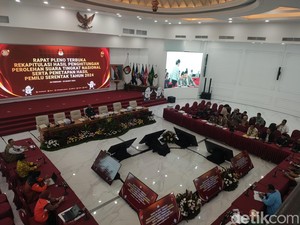Rekapitulasi KPU di Kalsel: Ada Satu Orang Jadi Saksi 3 Parpol Berbeda