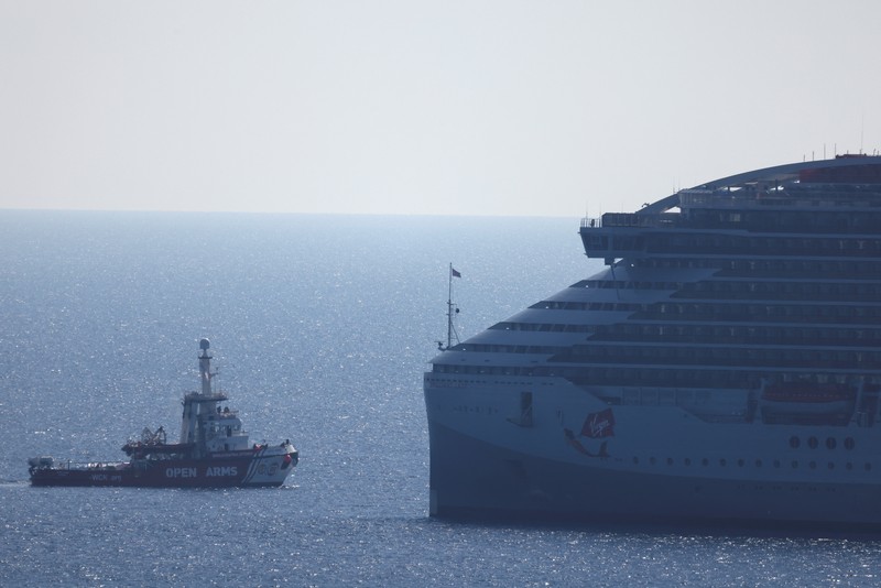 Sebuah kapal milik kelompok bantuan Spanyol Open Arms yang membawa 200 ton bantuan makanan terlihat berlabuh di kota pelabuhan Larnaca, Siprus, Senin (12/3). (REUTERS/Yiannis Kourtoglou) Sebuah kapal milik kelompok bantuan Spanyol Open Arms yang membawa 200 ton bantuan makanan terlihat berlabuh di kota pelabuhan Larnaca, Siprus, Senin (12/3). (REUTERS/Yiannis Kourtoglou)