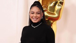 Kaki Membesar Pascamelahirkan, Vanessa Hudgens Jual Semua Koleksi Sepatu