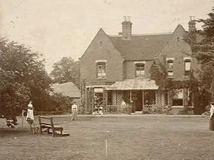 Ini Rumah Hantu Terseram di Inggris, Ada Anak Kecil Ditampar Setan
