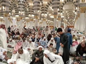 Masjid Nabawi Tetapkan Aturan Buka Puasa Ramadan 2025
