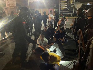 Brimob Gerebek Lokasi Judi di Deli Serdang 19 Orang-Senpi Diamankan
