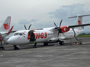 Wings Air Gagal Mendarat di Bandara Wunopito gegara Letusan Gunung Lewotolok