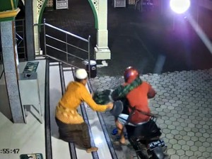 Dramatis, Takmir Masjid Gagalkan Maling Kotak Amal di Ponorogo