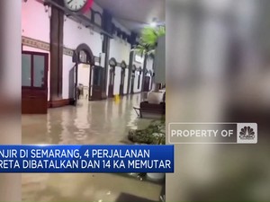Video: KAI Alihkan Layanan Naik Turun Penumpang Akibat Banjir Semarang