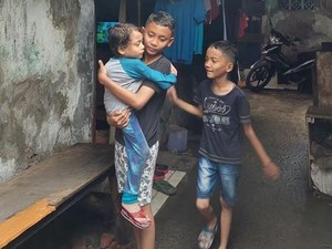 Kisah Pilu Dafa, Anak Kenek Truk Alami Kelainan Tulang hingga Jantung