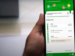 Gojek Bagikan Ribuan Takjil Gratis untuk Pengguna GoTransit