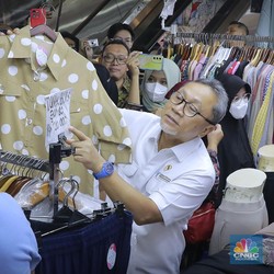 Barang Bawaan dari LN Dibatasi, Zulhas: Buat Oleh-Oleh Nggak Apa-Apa