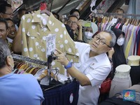 Barang Bawaan dari LN Dibatasi, Zulhas: Buat Oleh-Oleh Nggak Apa-Apa