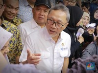 Mendag Zulhas Mau Revisi Aturan Impor, Ada Apa?