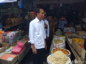 Blak-blakan Jokowi soal Biang Kerok Harga Beras Tinggi & Janji Bansos sampai Juni