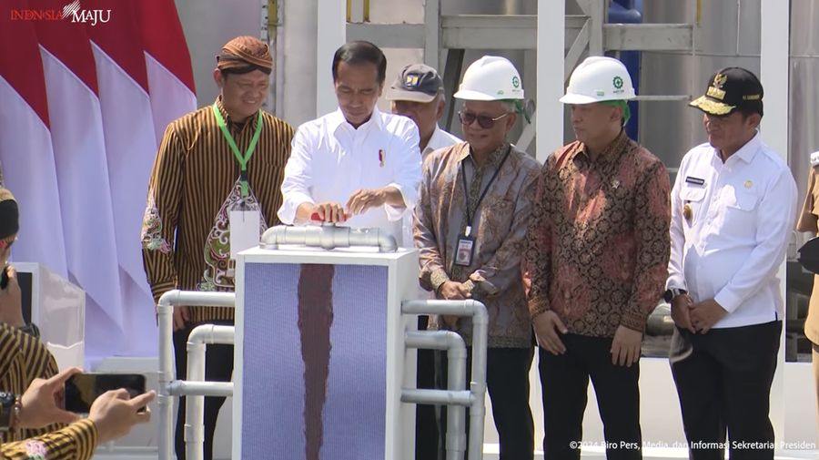 Presiden RI Resmikan Pabrik Percontohan Minyak Makan Merah Pagar Merbau, Deli Serdang, 14 Maret 2024. (Tangkapan layar Youtube Setpres RI)