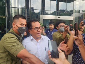 Selesai Diperiksa KPK soal Korupsi Rumah Jabatan, Sekjen DPR RI Irit Bicara