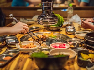 Berencana Bukber All You Can Eat? Ini Tips Biar Tak Berujung Begah-Susah BAB