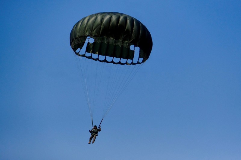 Anggota Komando Perang Khusus Angkatan Darat Korea Selatan dan Komando Operasi Khusus AS bersiap untuk latihan militer gabungan tahunan Freedom Shield di Pangkalan Udara Seoul di Seongnam, Korea Selatan, Kamis (14/3/2024). (REUTERS/Kim Hong-Ji) Anggota Komando Perang Khusus Angkatan Darat Korea Selatan dan Komando Operasi Khusus AS bersiap untuk latihan militer gabungan tahunan Freedom Shield di Pangkalan Udara Seoul di Seongnam, Korea Selatan, Kamis (14/3/2024). (REUTERS/Kim Hong-Ji)