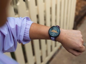 Garmin Rilis Forerunner 165 untuk Teman Lari Kaum Hawa