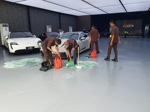 Pengemudi Xpander Hendak ke Showroom Saat Tabrak Porsche, Apa Tujuannya?