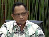 Mendagri Geram Ekonomi Papua Tengah Minus 25%, Cecar Gubernur!