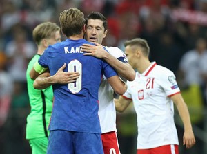 Lewandowski Gak Khawatir Rekornya Dipecahkan Harry Kane?