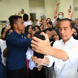 Jokowi Blusukan ke Rumah Sakit di Sumut, Cek Layanan Cepat BPJS