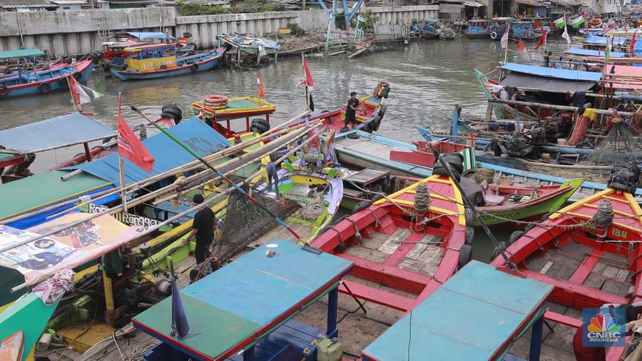 Suasana kampung nelayan di kawasan Kalibaru, Cilincing, Jakarta Utara, Jumat (15/3/2024). (²©²ÊÍøÕ¾/Muhammad Sabki)