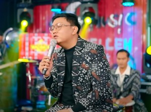 Lirik Alamate Anak Soleh yang Dibawakan Denny Caknan serta Artinya