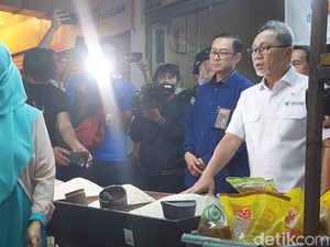 Zulhas Temukan Harga Beras Lokal di Pasar Kramat Jati Masih Mahal Tembus Rp 19.000/Kg