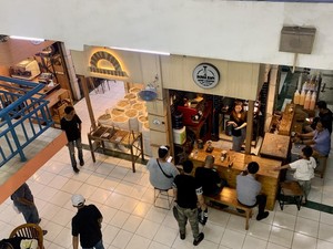 5 Kedai dan Toko Kopi di Pasar Santa Langganan Anak Jaksel
