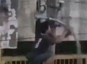 Viral Pria Curi Tiang Lampu Penerangan Jalan di Medan, Pelaku Ditangkap!