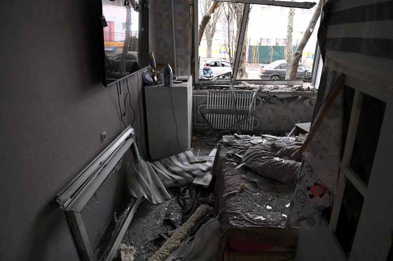 UKRAINE-CRISIS/RUSSIA-BELGOROD A view shows destroyed cars following an incident which local authorities said was a Ukrainian missile attack, in the course of Russia-Ukraine conflict in Belgorod, Russia, March 16, 2024. Telegram channel of Governor of Belgorod Region Vyacheslav Gladkov/Handout via REUTERS ATTENTION EDITORS - THIS IMAGE WAS PROVIDED BY A THIRD PARTY. NO RESALES. NO ARCHIVES. MANDATORY CREDIT.