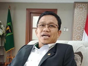 Waka MPR Dorong OJK-Perbankan Perkuat Literasi Keuangan Masyarakat