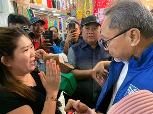 Zulhas Sidak ke ITC Mangga Dua, Pedagang Curhat Belum Ada Penglaris