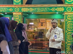 Melihat Al-Quran Mini hingga Raksasa di Museum Ponpes Sukabumi