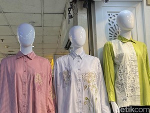 Berburu Baju Lebaran 2024 di Tanah Abang, Tunik dan Kemeja Linen Jadi Favorit