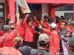 Geruduk DPC, Caleg PDIP Sukoharjo Ancam Keluar Partai Jika Tak Dilantik
