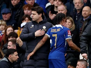 Raheem Sterling Dicela, Pochettino Membela