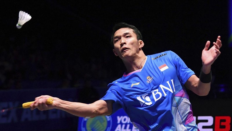 Pebulutangkis Indonesia Jonatan Christie juara All england 2024 di Utilita Arena, Birmingham, Inggris, Minggu (17/3/2024). (AP Photo/Rui Vieira)