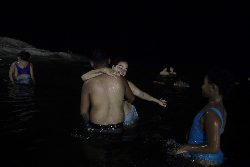 Suasana pantai Macumba saat gelombang panas di Rio de Janeiro, Brasil, Minggu (17/3/2024). (REUTERS/Pilar Olivares) Suasana pantai Macumba saat gelombang panas di Rio de Janeiro, Brasil, Minggu (17/3/2024). (REUTERS/Pilar Olivares)